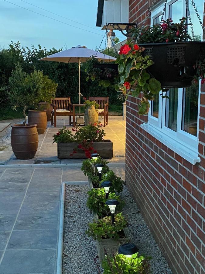 Toppesfield House B&B Б'юд Екстер'єр фото